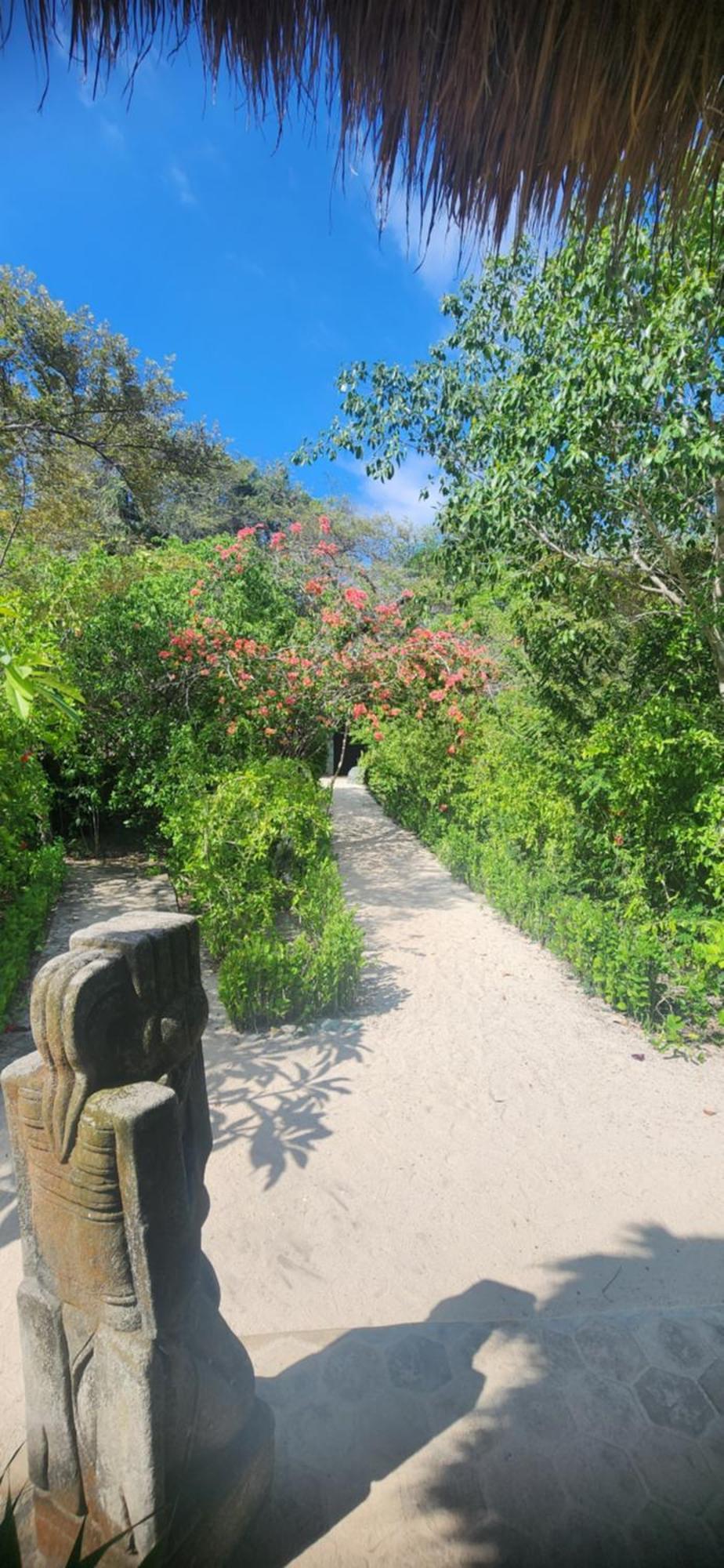 Resort Angel Island Eco Resort